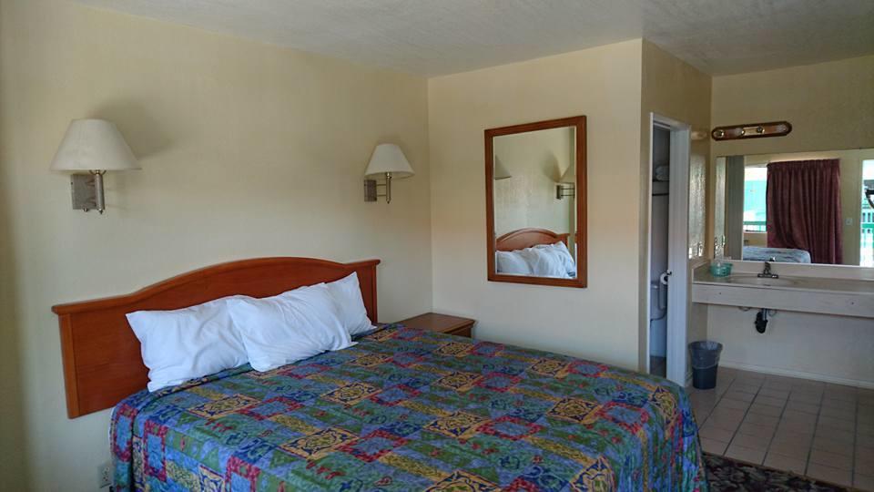 'לונג ביץ Bristol Motel מראה חיצוני תמונה